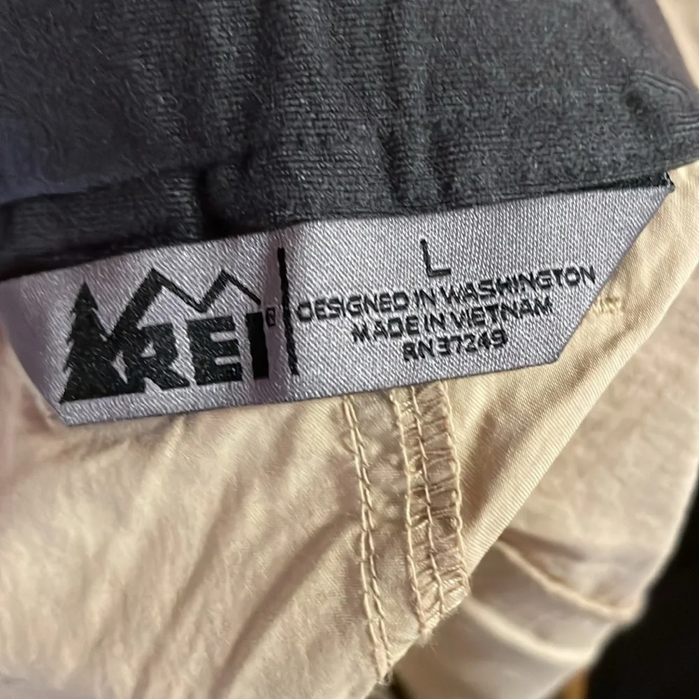 REI Nylon Hiking Shorts Size Large